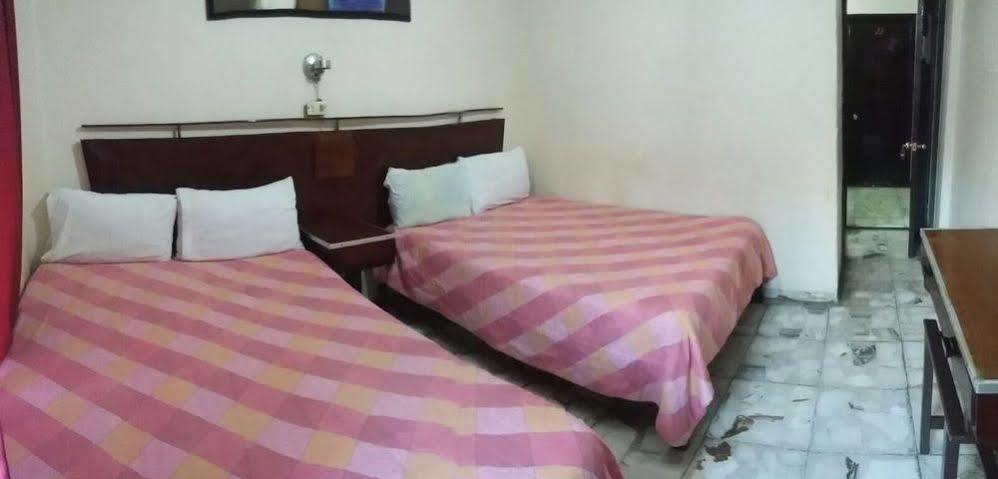 Hotel Colon De زاكاتيكاس المظهر الخارجي الصورة